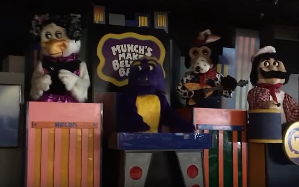 Chuck E. Cheese’s Is Getting Rid Of Their Animatronic Animal Band