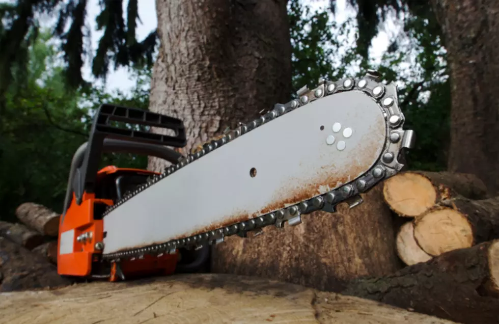 Evansville Man Wielding Chainsaw is Tearing Up his Own Home