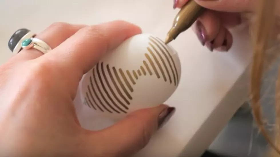 Brilliant Easter Egg Decorating Hacks [WATCH]