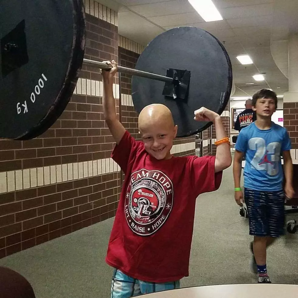 Evansville Powerlifters Host Charity Event For HopeKids Saturday