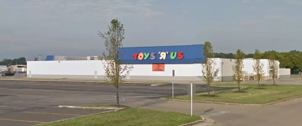 Toys R Us Is Making A Comeback!