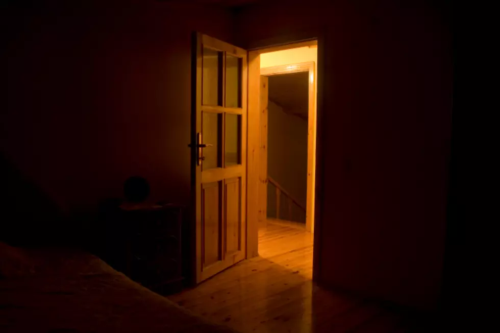 Should You Sleep With Your Door Open or Closed?