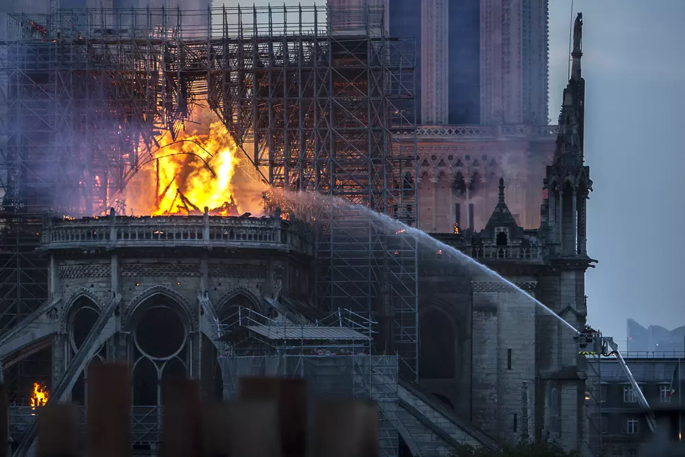 Do You See Jesus In This Pic From the Notre Dame Fire?