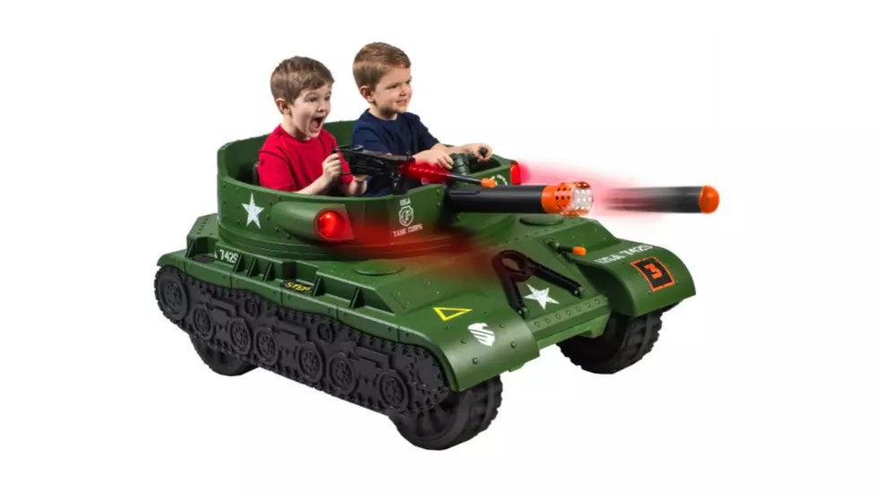 Walmart Is Selling A 24 Volt &#8216;Thunder Tank&#8217; For Kids and Small Adults