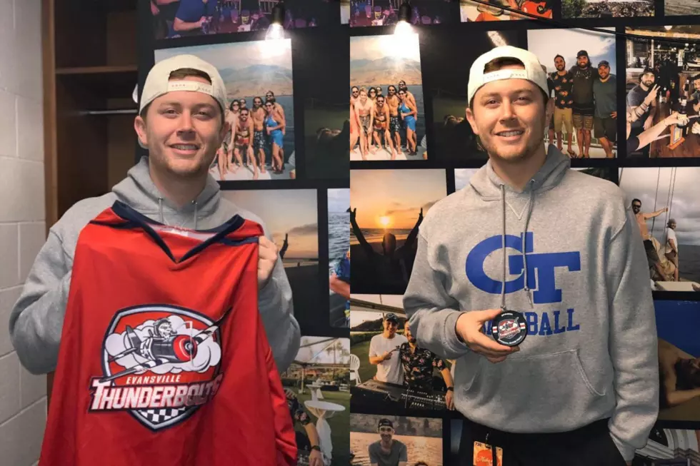 Scotty McCreery Becomes an Evansville Thunderbolts Fan Before Ford Center Show