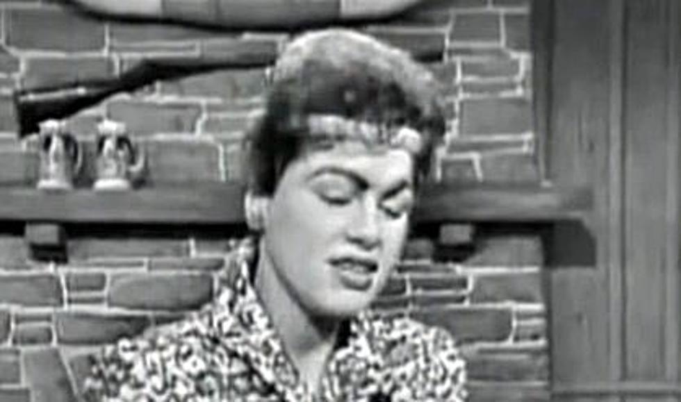 Patsy Cline Recorded &#8220;Crazy&#8221; While Recovering From a Serious Accident
