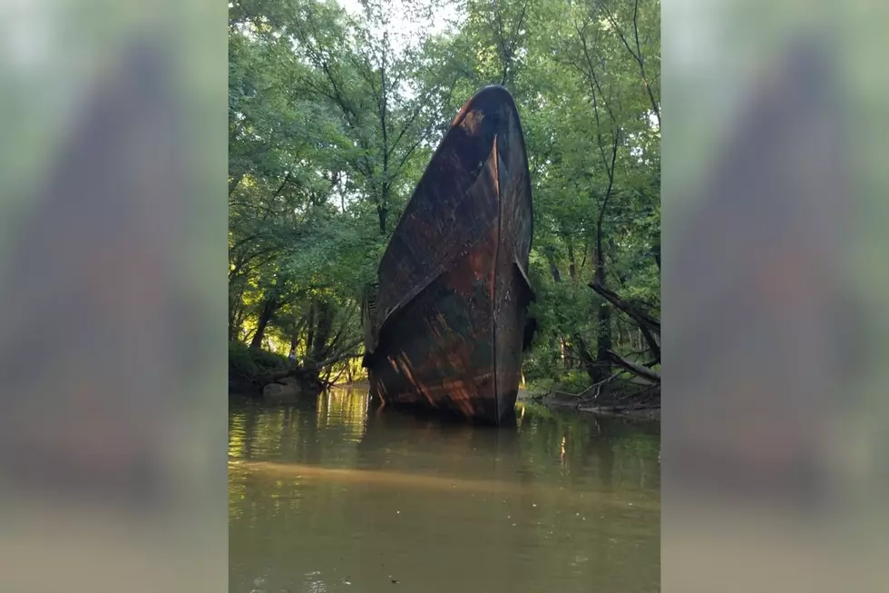 This Ghost Ship On The Ohio River In Kentucky Has An Interesting History