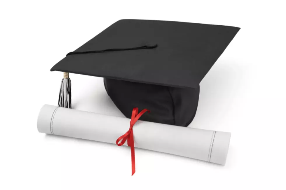 Warrick County High Schools Will Air Virtual Graduations On WEHT