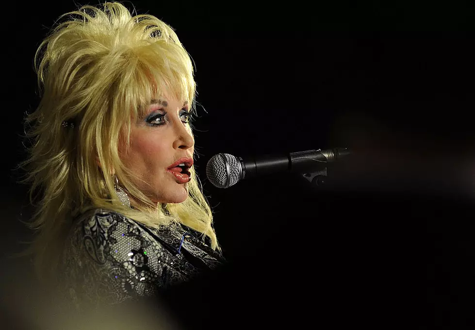 Replace Confederate General’s Statue in the Tennessee Capitol With a Bust of Dolly Parton?