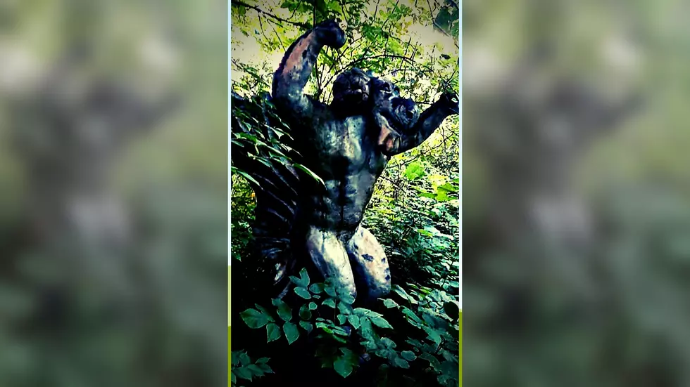 What&#8217;s Up With Creepy Statue in Kentucky Woods?
