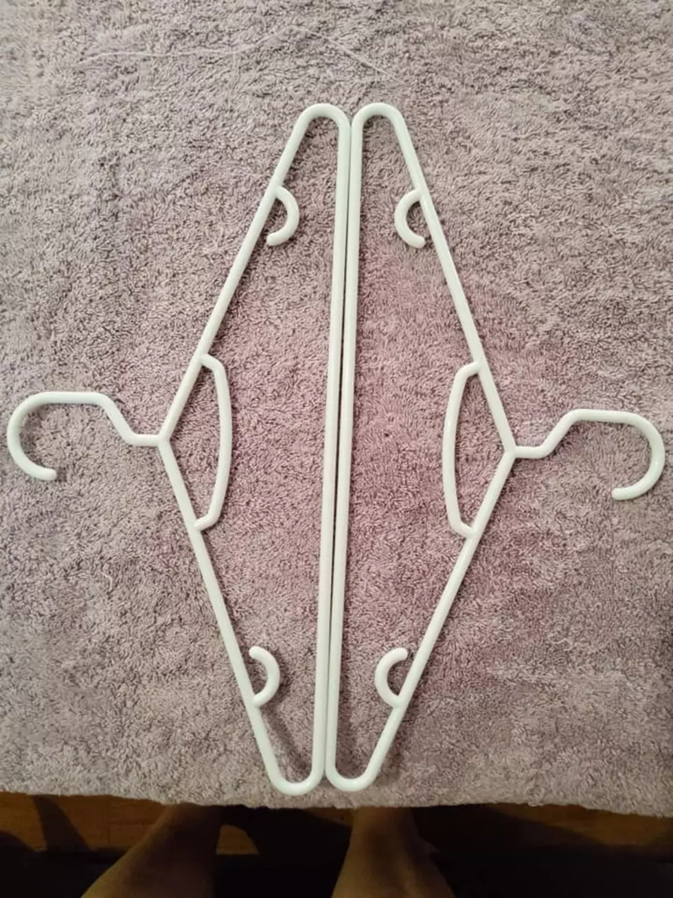 How to Make a Clothes Hanger Christmas Star