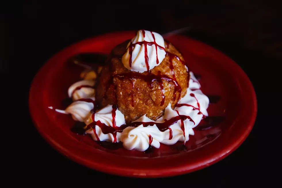 How To Make Chi Chi&#8217;s Iconic Mexican Fried Ice Cream [RECIPE]