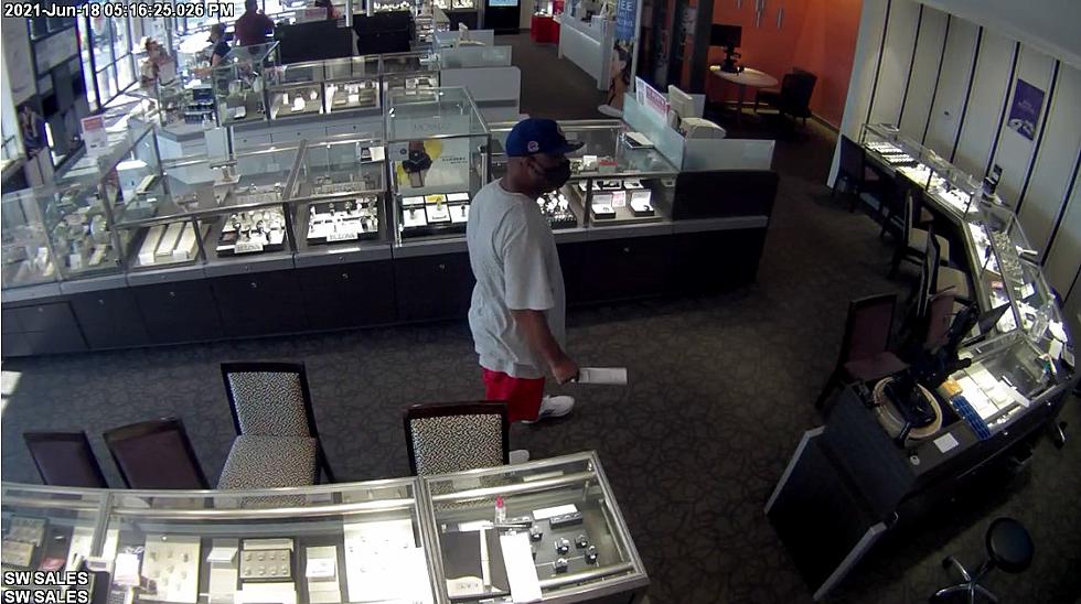 Evansville Police Asking for Your Help Identifying Suspect in Jewelry Store Robbery