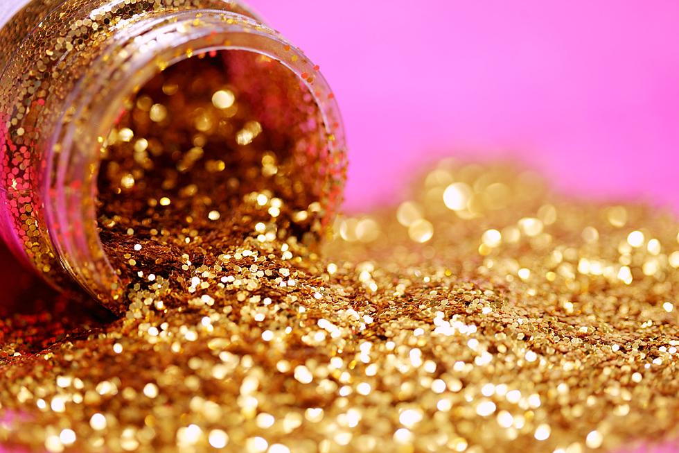 Kentucky Couple At Odds Over Glitter &#8211; She Loves It, He Hates It