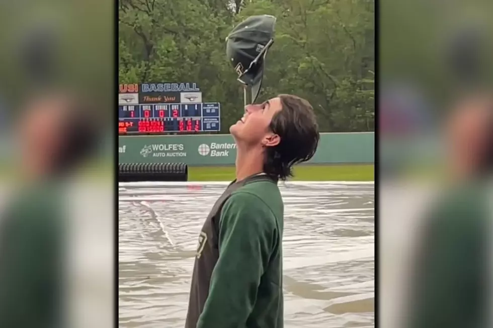 You Won&#8217;t Believe How Many Different Things This Guy Balances on His Face During Indiana Baseball Game &#8211; Watch