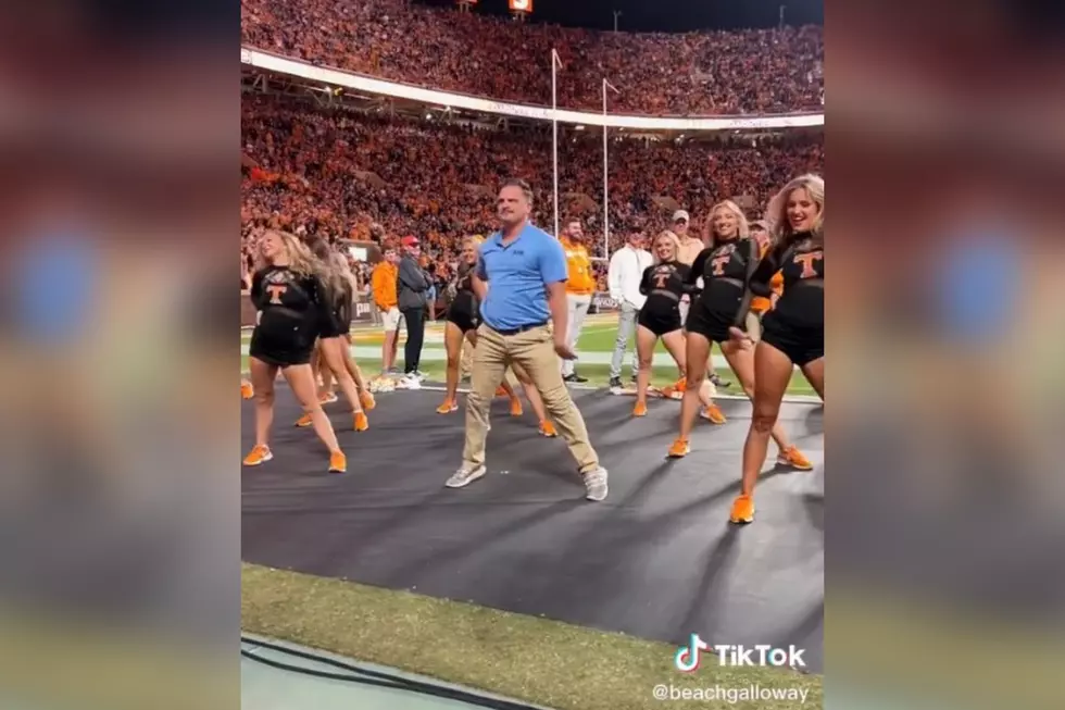 Tennessee Security Guard Shocks Crowd with Incredible Dance Moves During Volunteers Football Game [WATCH]