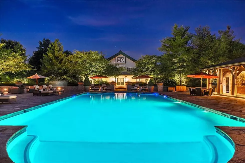Kara Hinshaw/ Key Associates Signature Realty/Zillow/Canva