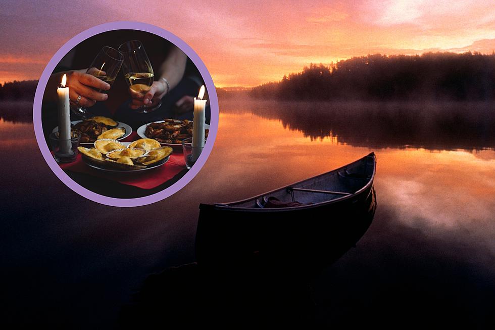 Unique Date Night: Evening Canoe With Dinner and Live Music in Southern Indiana