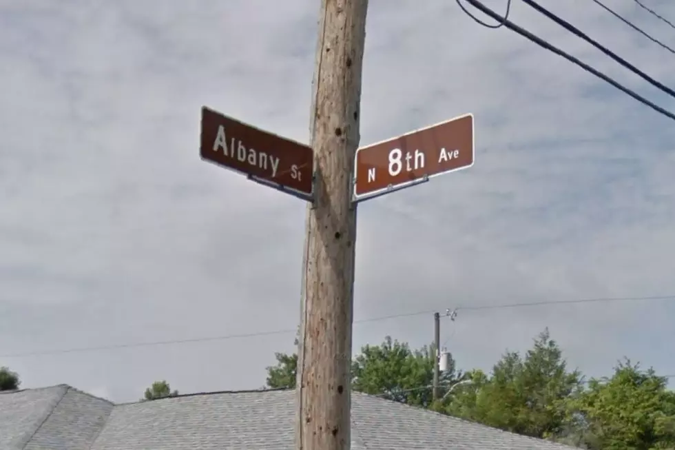 Street signs at an intersection in Beech Grove, Indiana (Google Maps)