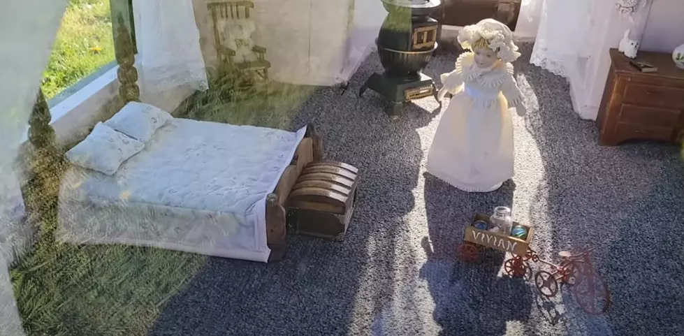 Notice the little wagon labeled "Vivian" (YouTube)