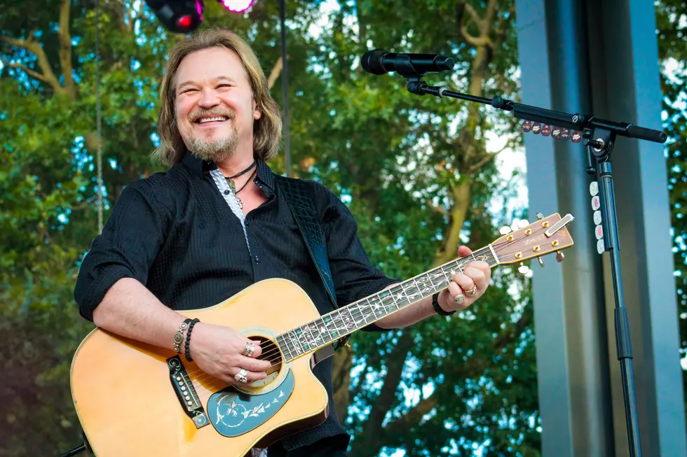Here’s How You and Three Friends Can See Travis Tritt in Evansville for Free
