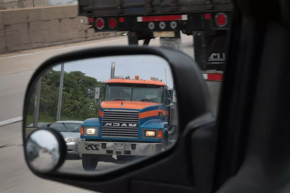 U.S. Trucking Industry Faces Major Slump Due To China Tariffs And Bad Weather