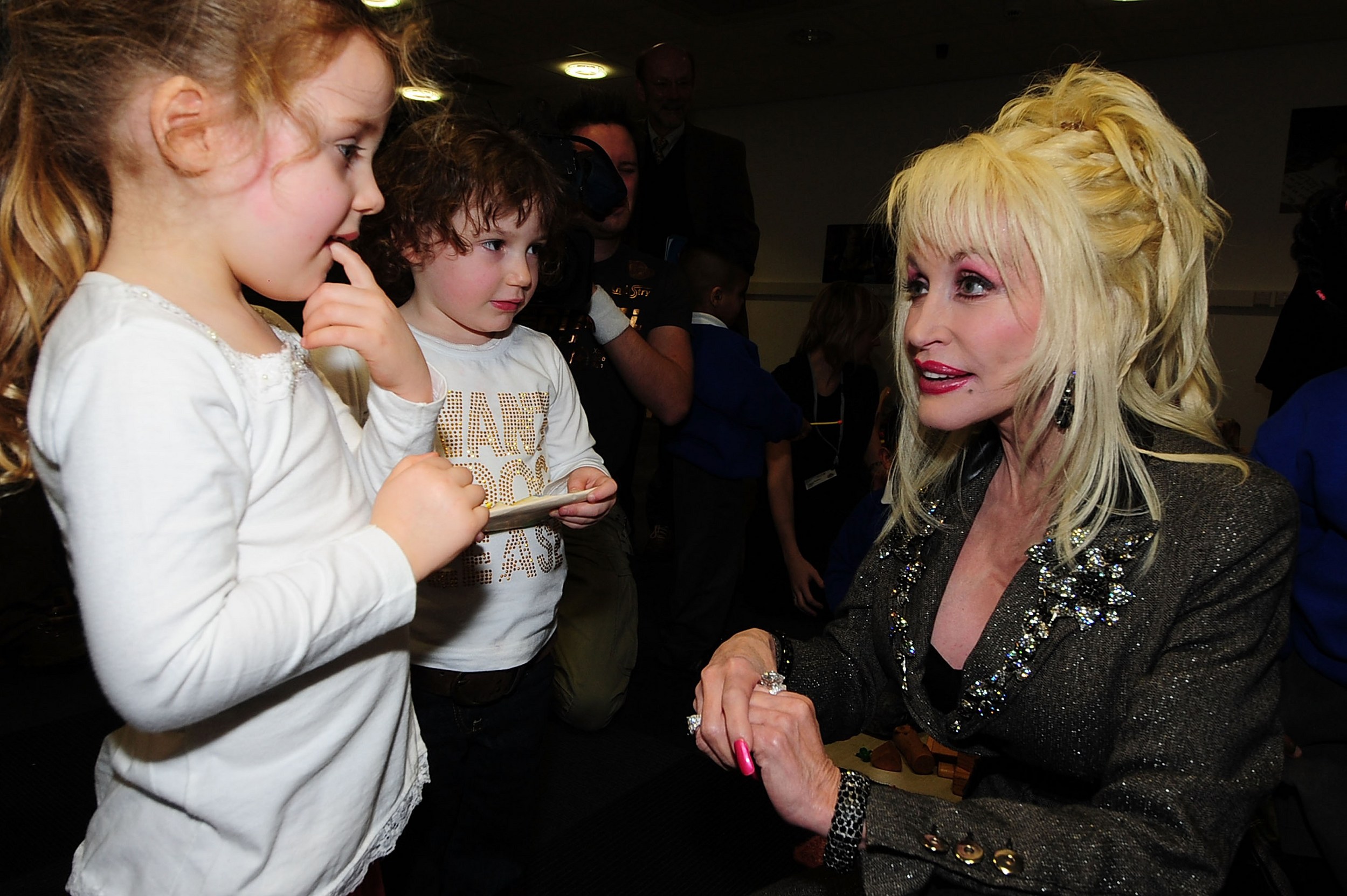 Dolly Parton’s Imaganation Library Will Continue in Her Honor