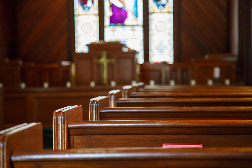 Iowa Churches Continue Social Distancing Even With Religious Gatherings Allowed
