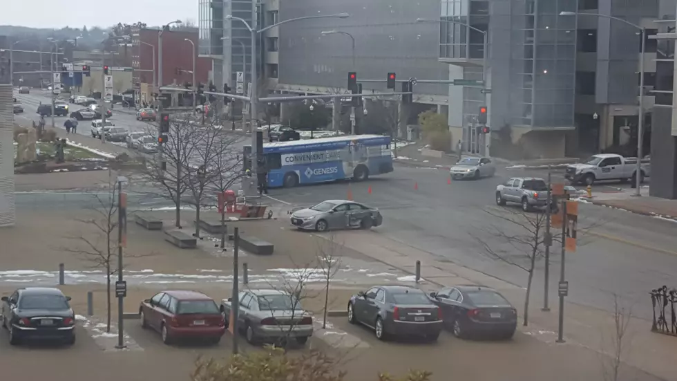 Bus Hits Vehicle in Downtown Davenport