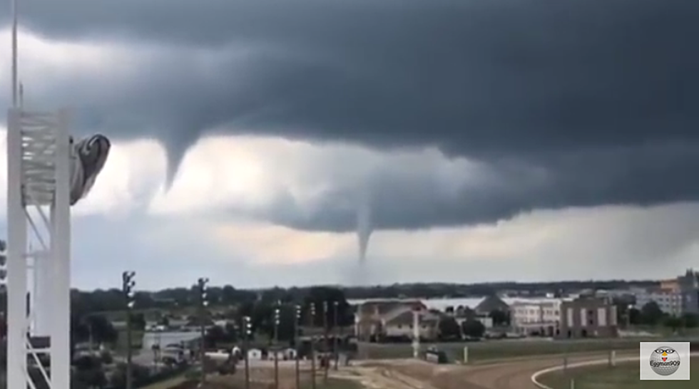 WATCH: 2 Tornadoes Rip Through Iowa at the Same Time