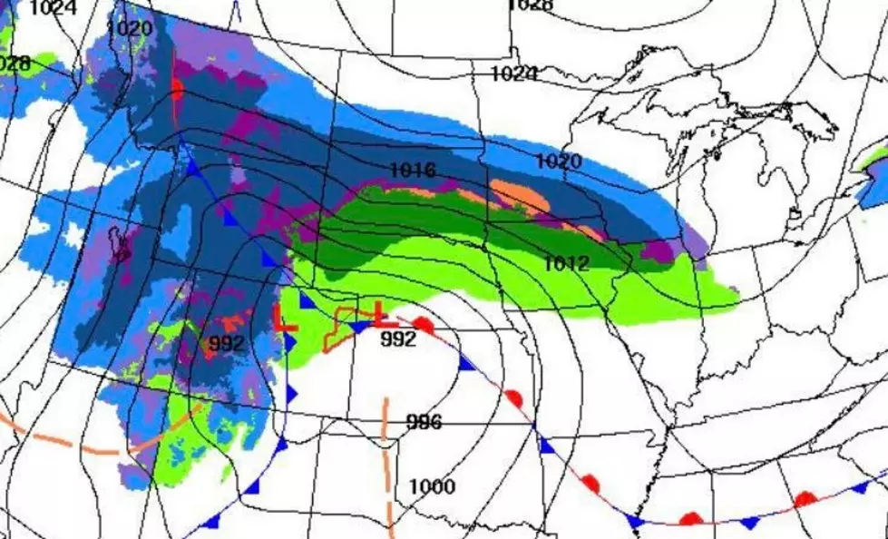 A Massive Snow Storm Will Come Close To The Quad Cities This Week