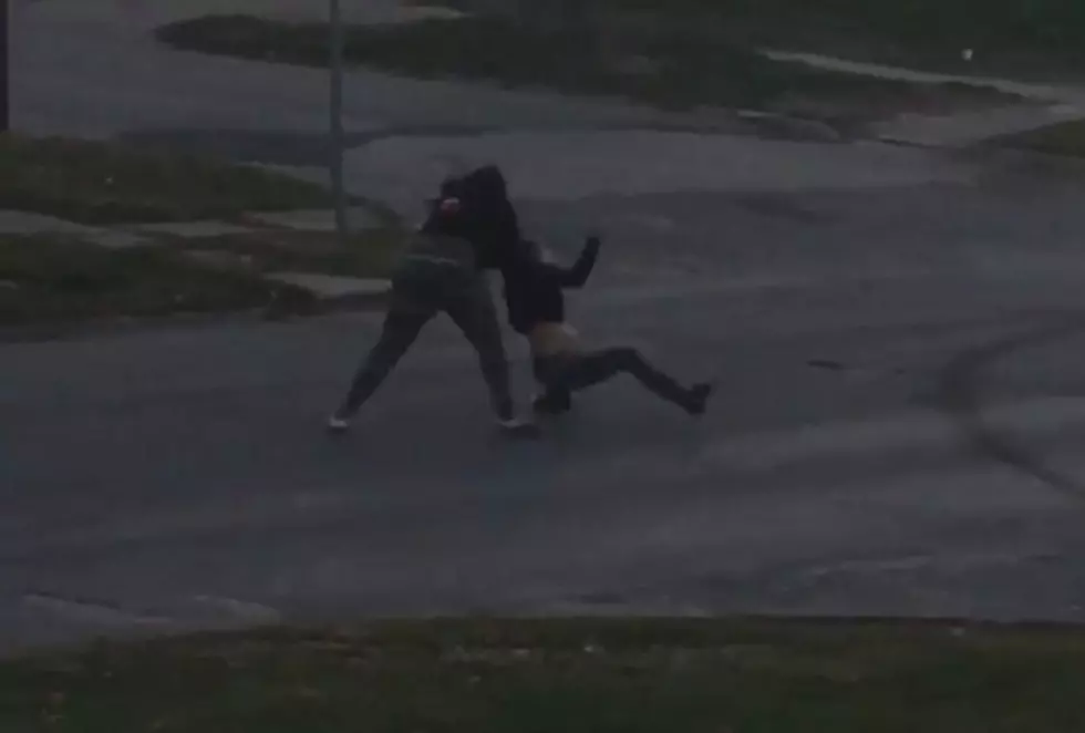 [Video] Brawl Breaks Out In Cedar Rapids Neighborhood