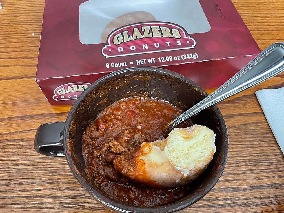 Quad Cities, You NEED To Try Chili With Kwik Star&#8217;s Glazers Donuts