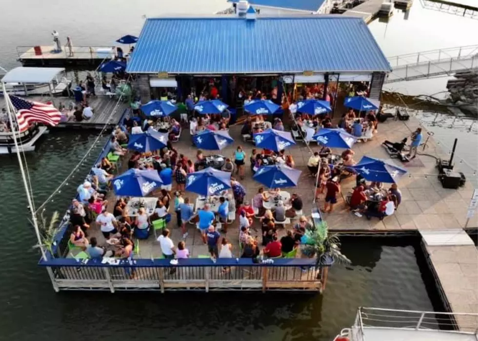 The Only Floating Bar In Iowa Will Throw Off Your Equilibrium