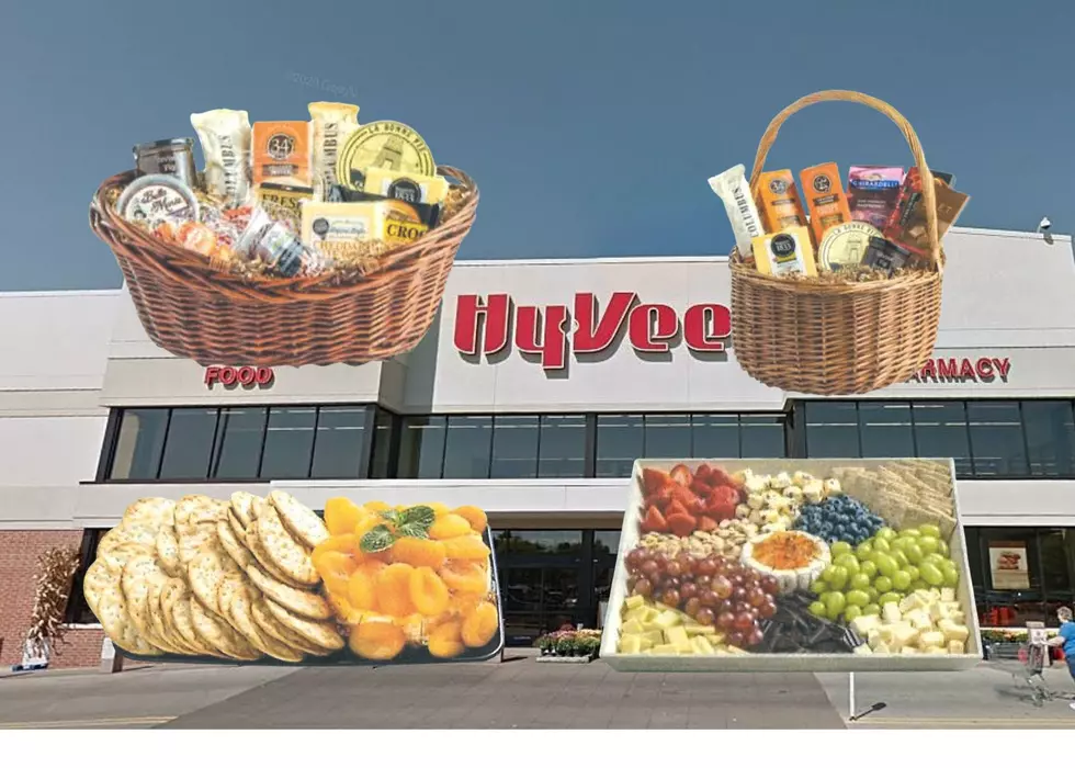 Largest Hy-Vee In America Is Incredible And Now Open Near Iowa