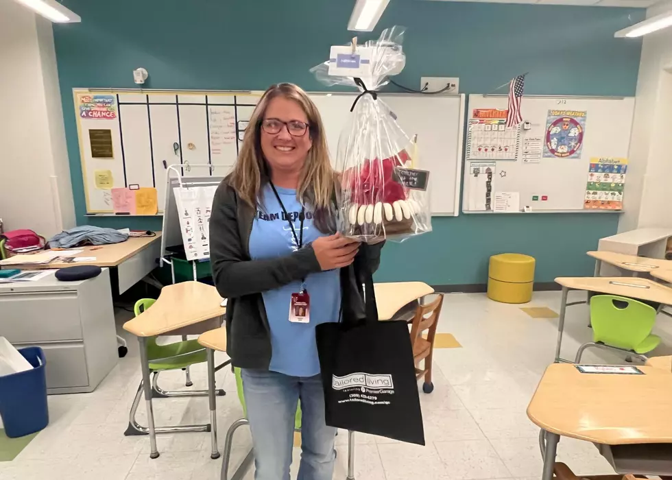 QC Teacher Of The Week: Amber Wirt at Hamilton Elementary in Moline