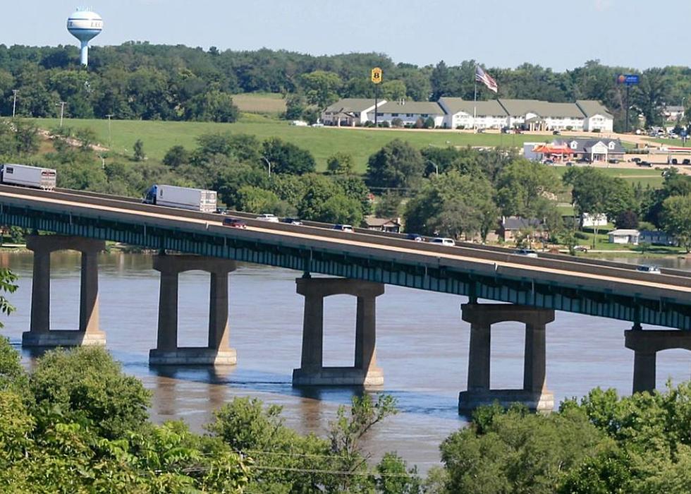 Here’s When Mississippi River Bridge Cleaning Will Impact I-80 Traffic