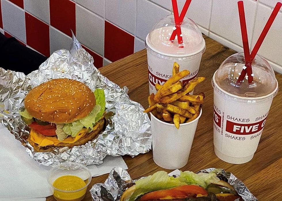 Five Guys Is About To Open A New Location In Moline
