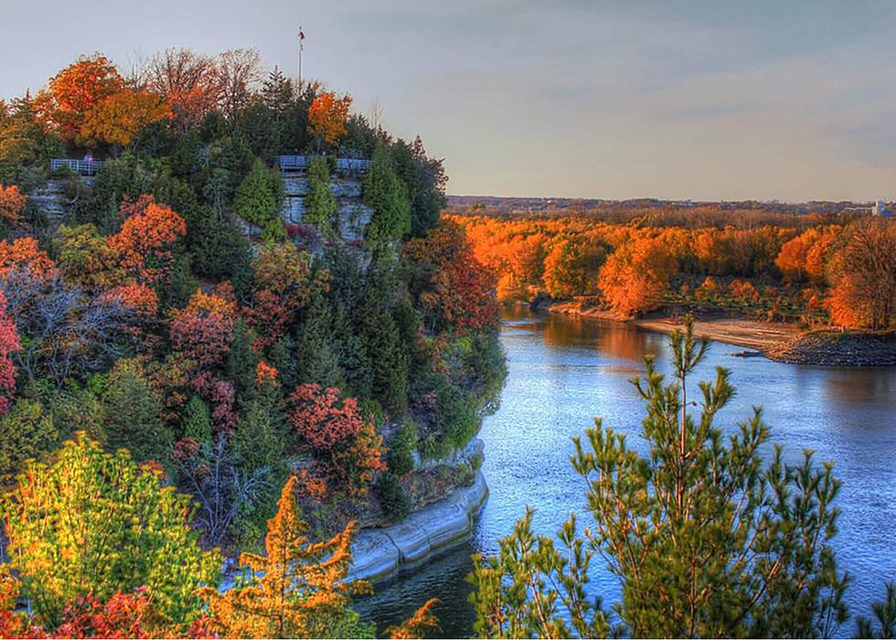 This Illinois State Park Was Named A Fall Foliage “Hidden Gem”