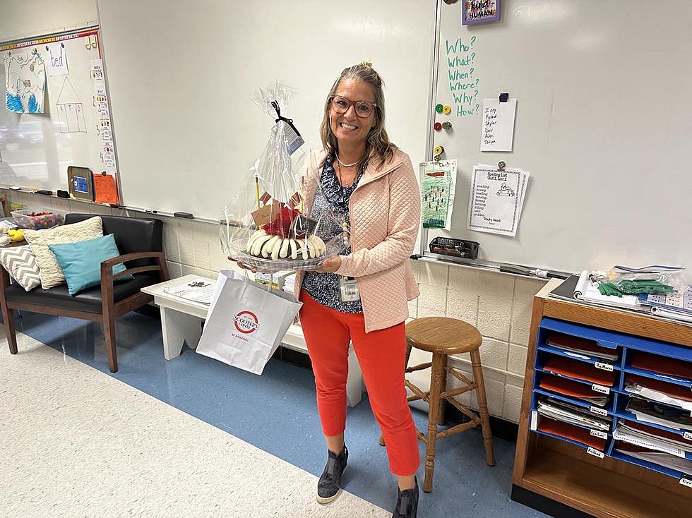 Davenport Teacher’s Kindness Gets Her Teacher Of The Week Award