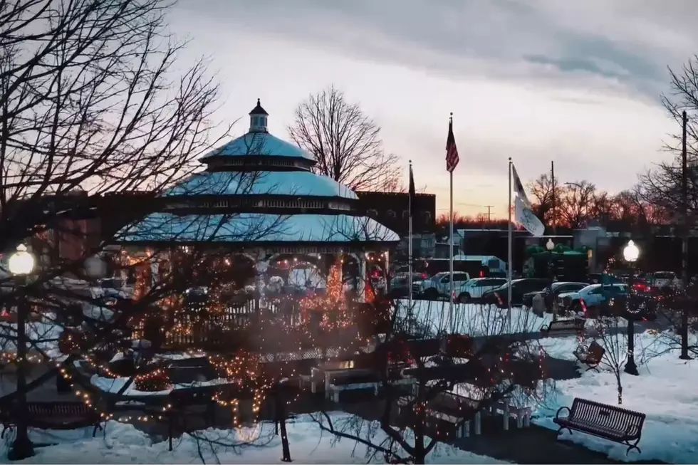 Carlinville, Illinois Named Finalist In Hallmark’s Merriest Christmas Town Contest