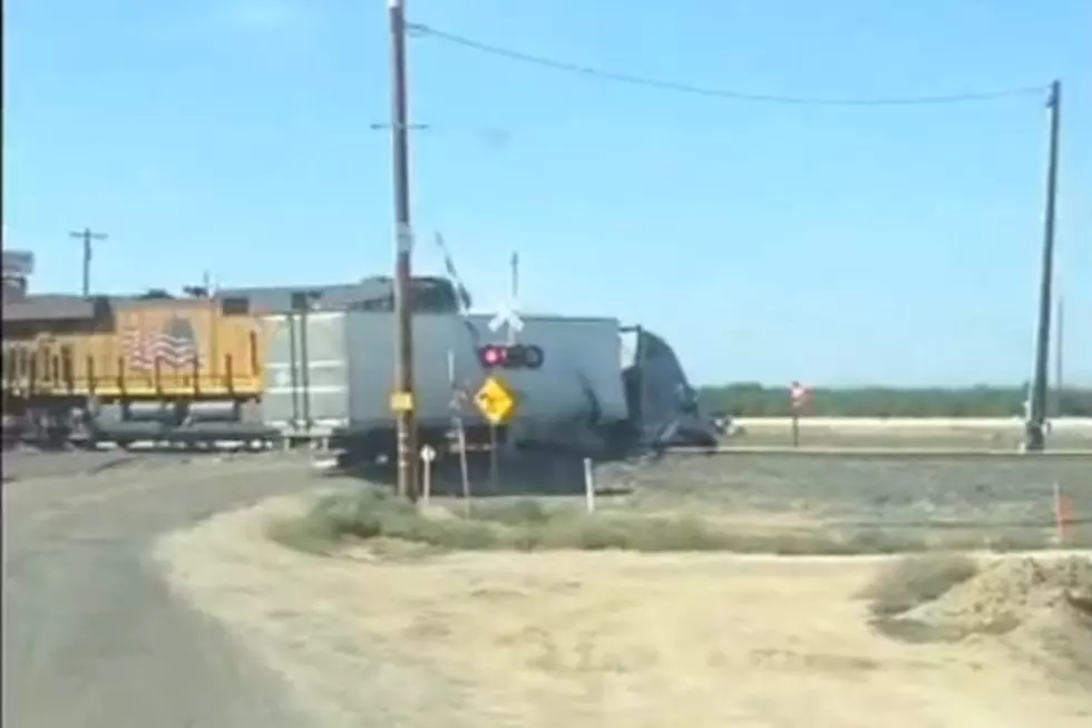 18 Wheeler VS Train