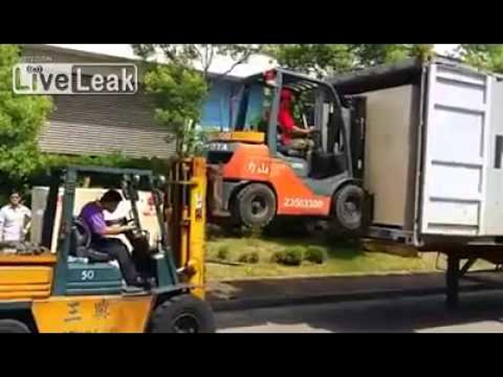 When One Forklift Won&#8217;t Do, Use Two! [VIDEO]