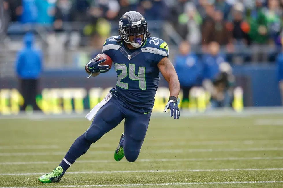 Marshawn Lynch Repeatedly Answers Questions By Saying: &#8220;I&#8217;m Just Here So I Won&#8217;t Get Fined&#8221;