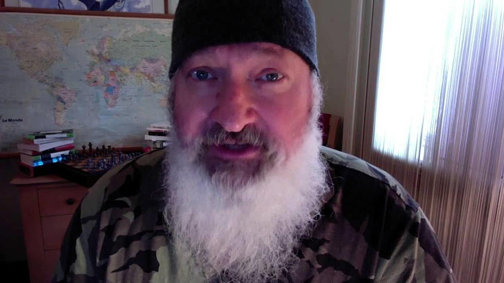 Randy Quaid Has Resurfaced As Insane as Ever