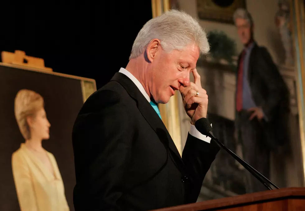 Painter Claims He Included Dress Reference in Bill Clinton&#8217;s Portrait