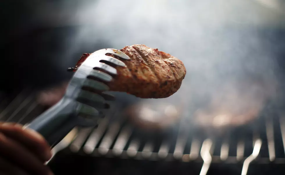 Men Handle More of the Grilling, But Women Are Better At It