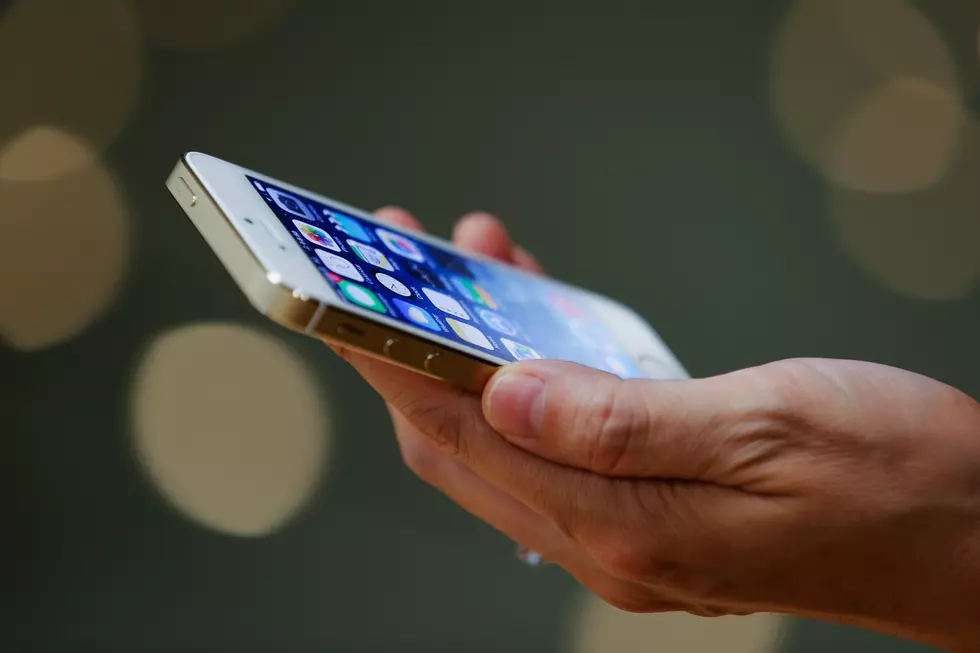 iPhone Dropped From Plane Found Undamaged in Iowa