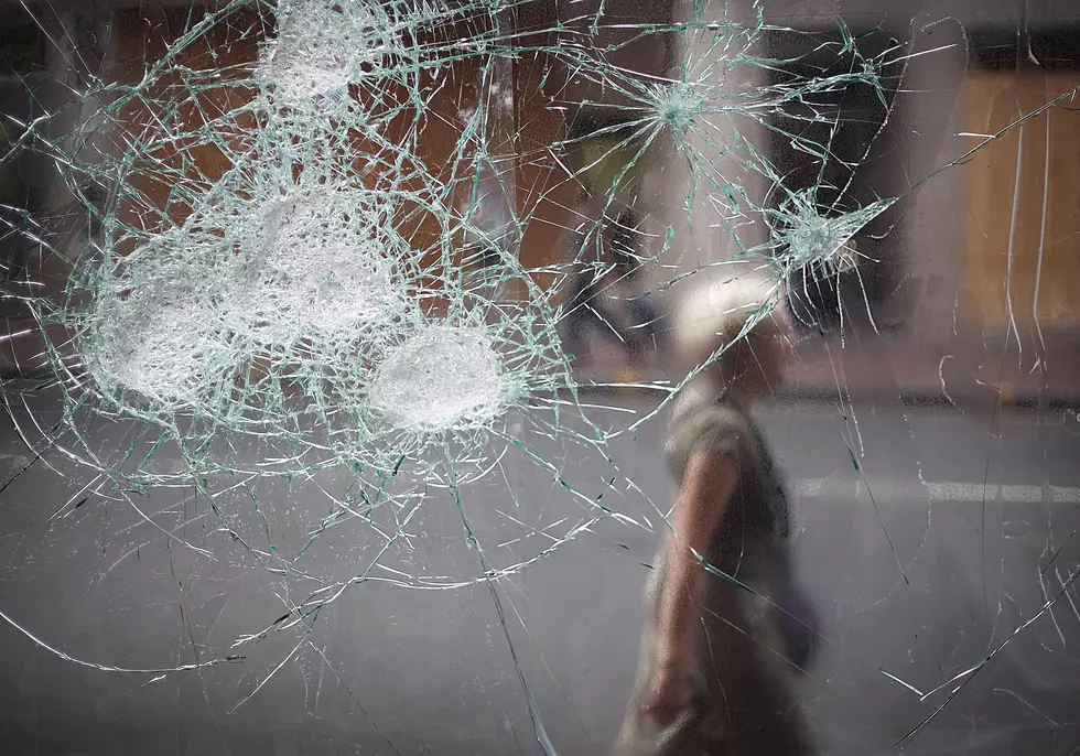 Prank Call Leads to Fast Food Restaurant Windows Being Smashed