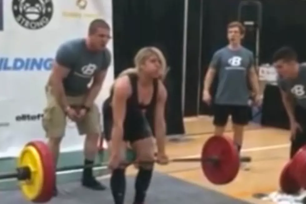 Powerlifter Suffers Awkward Bodily Malfunction During Deadlift Competition